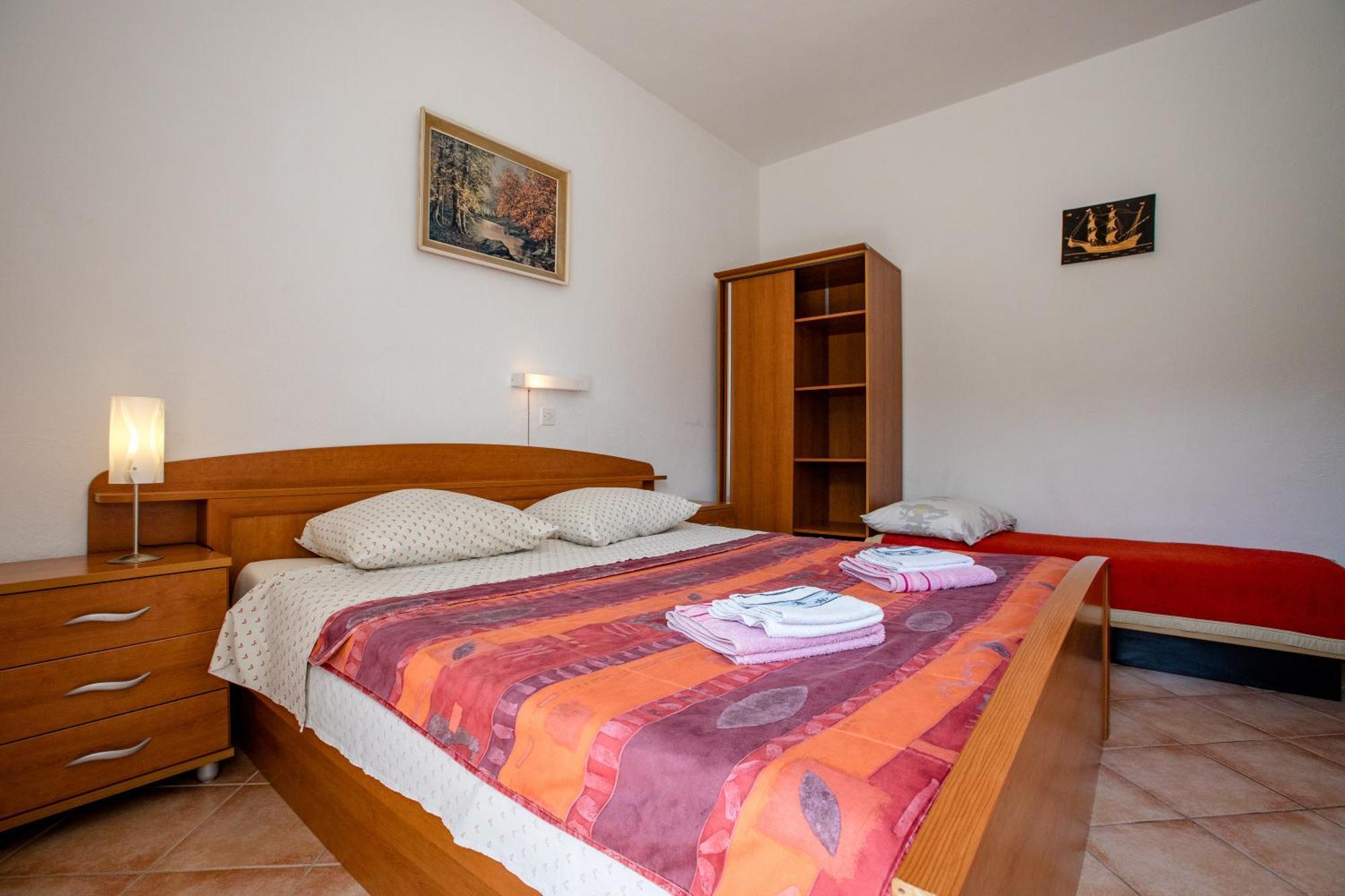 Lovely Meta Apartments Palit Exterior foto