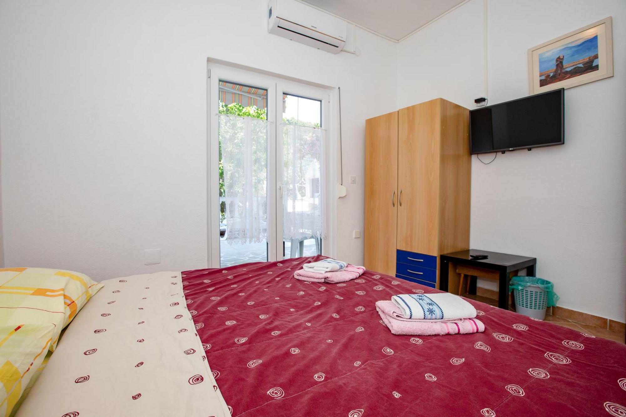 Lovely Meta Apartments Palit Exterior foto
