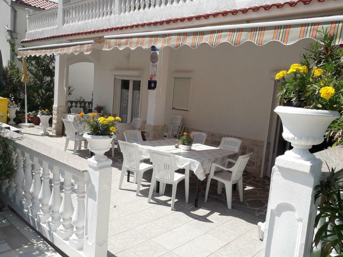 Lovely Meta Apartments Palit Exterior foto