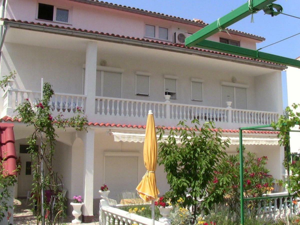 Lovely Meta Apartments Palit Exterior foto